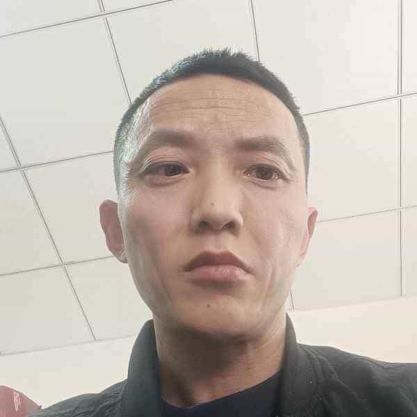 40岁岁四川单身帅哥 - 昌都吉缘网