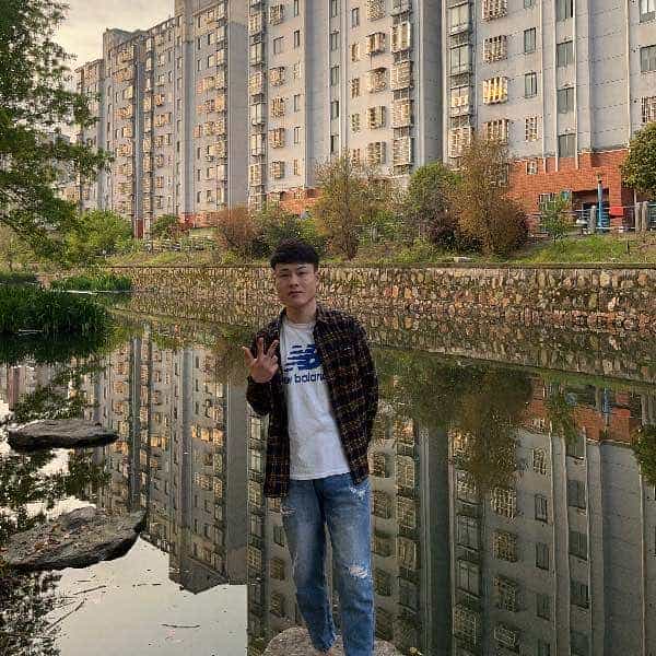 24岁岁河南单身帅哥 - 昌都吉缘网
