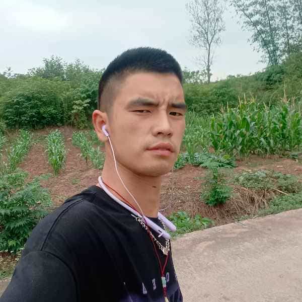 35岁岁四川单身帅哥 - 昌都吉缘网