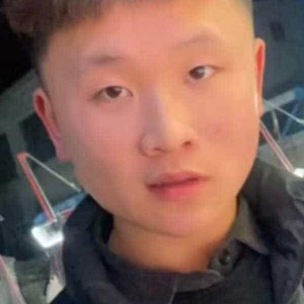 22岁岁河南单身帅哥 - 昌都吉缘网