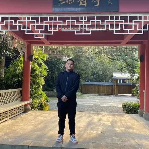 31岁岁重庆单身帅哥 - 昌都吉缘网
