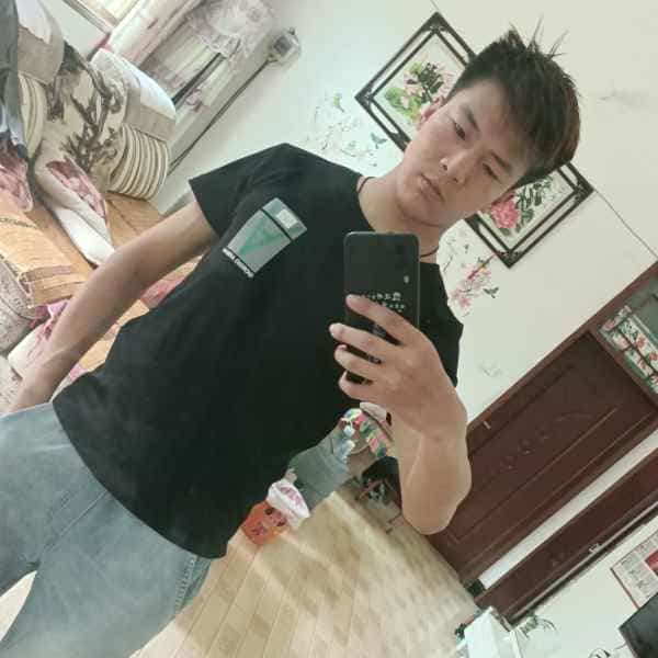 26岁岁河南单身帅哥 - 昌都吉缘网