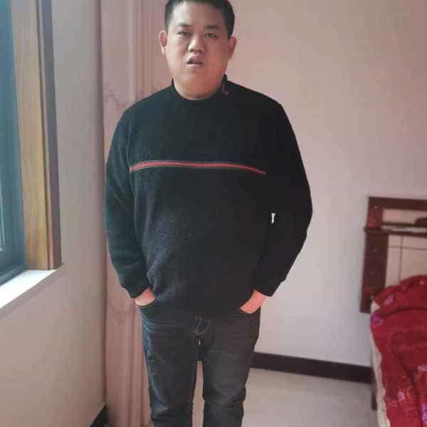 33岁岁重庆单身帅哥 - 昌都吉缘网