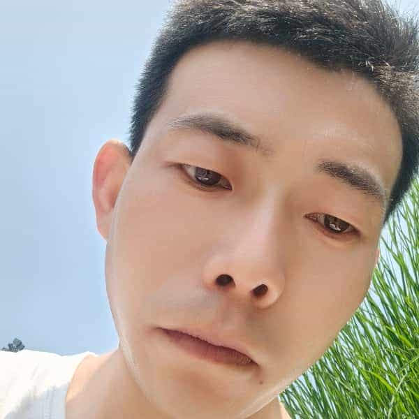 31岁岁陕西单身帅哥 - 昌都吉缘网